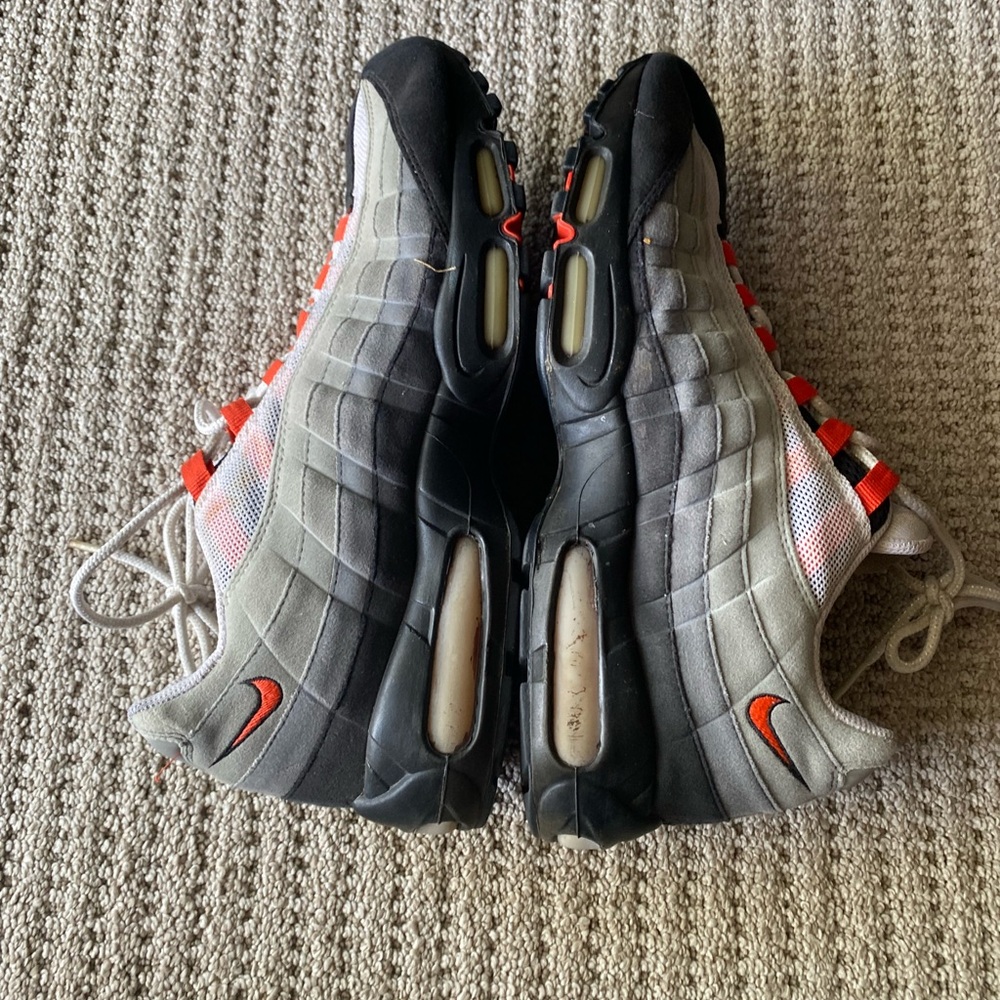 Nike Air Max 95 Sneakers - Gray, Black, and Red - Picture 4 of 7